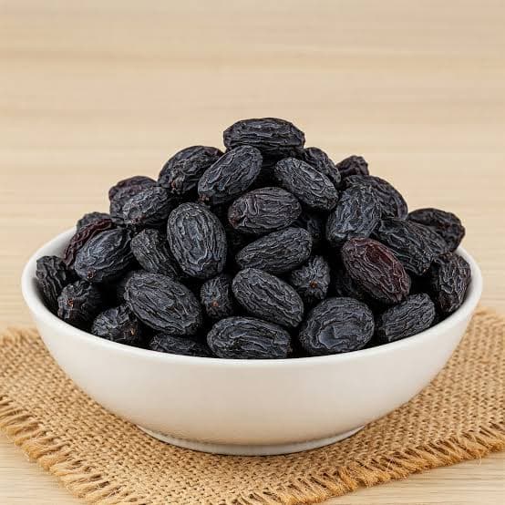 Black raisins