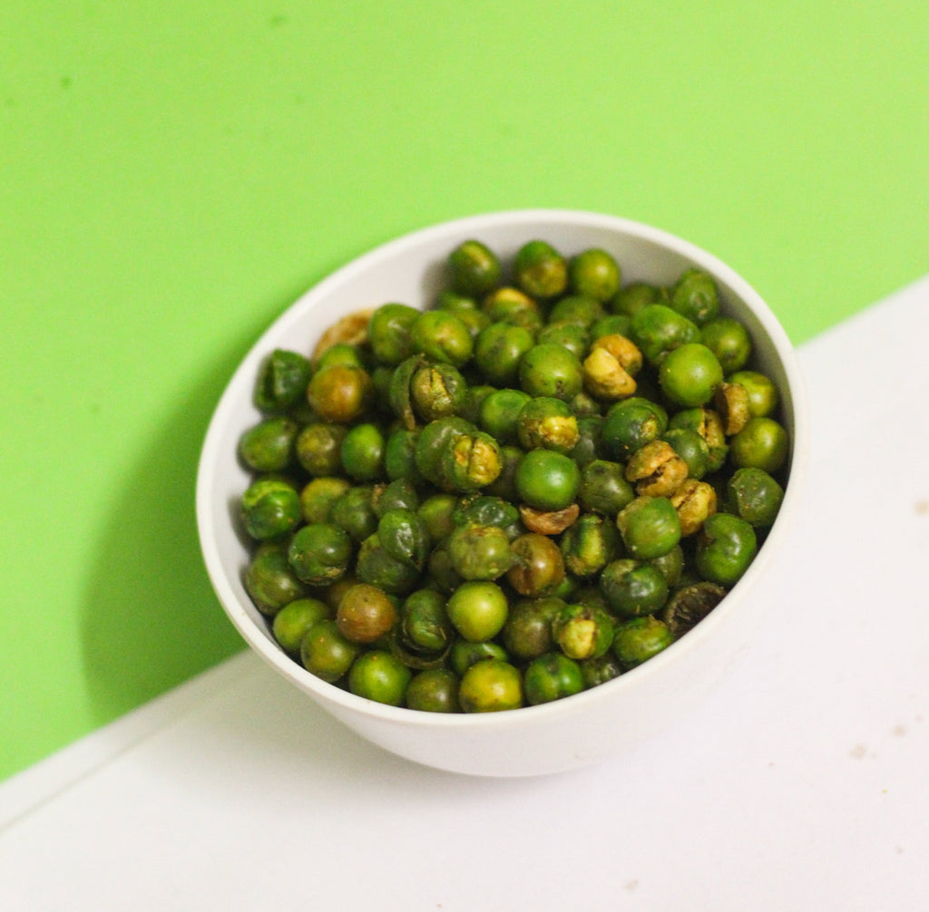 Health Benefits of Roasted Green Peas: A Snack Experts Specialty